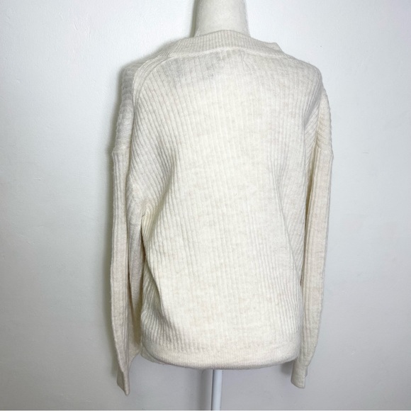 NWT H&M Crewneck Pullover Ribbed Sweater Cream Ivory Size Small - Picture 9 of 14